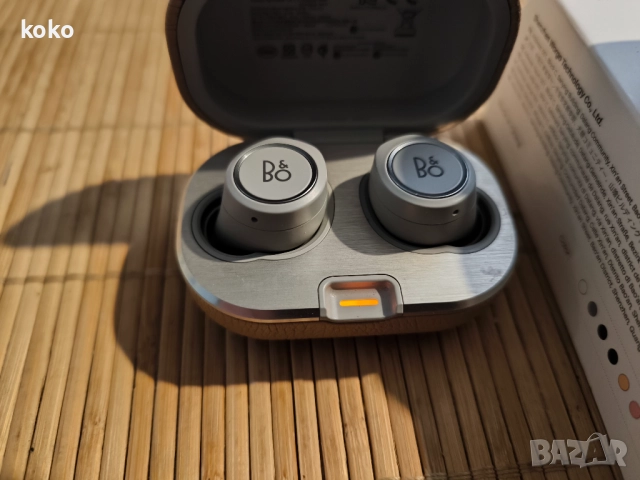 Слушалки тапи блутут Bang Olufsen E8 2.0 и Tozo