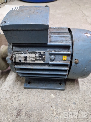 Трифазен електромотор , снимка 6 - Електродвигатели - 53212839