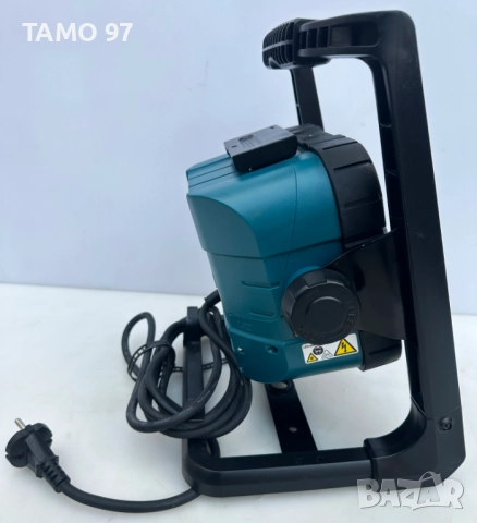 Makita DML805 - Акумулаторен LED прожектор 14.4-18V / 220V, снимка 6 - Други инструменти - 52794241