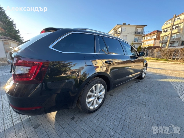 Шкода Октавия , снимка 3 - Автомобили и джипове - 52914880