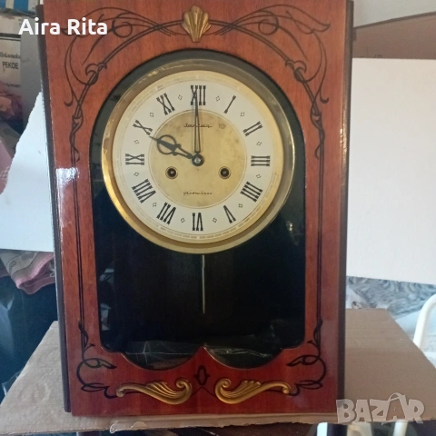 руски стенен часовник Янтра.