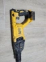 De walt Перфоратор акумулаторен DCH133M1, снимка 1