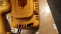 Батериен винтоверт DeWalt със зарядно и 2 батерии , снимка 7