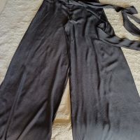 Черен панталон с широк крачол марка МGO, снимка 2 - Панталони - 45079387