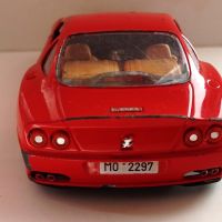 Bburago Ferrari 550 Maranello 1:24, снимка 6 - Колекции - 42232680