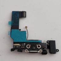 Лентов кабел блок захранване за iPhone 5S , снимка 1 - Резервни части за телефони - 45282236