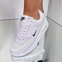 Дамски маратонки Nike, снимка 3 - Маратонки - 45172278