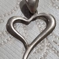Сребърна висулка сърце 4 грама , снимка 2 - Колиета, медальони, синджири - 45573377