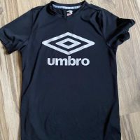 Оригинална черна тениска Umbro ! S, снимка 5 - Детски тениски и потници - 45700783