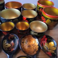 Лот от 12 руски дървени чаши Хохлома и 18 руски лъжици Хохлома, снимка 5 - Прибори за хранене, готвене и сервиране - 45306883