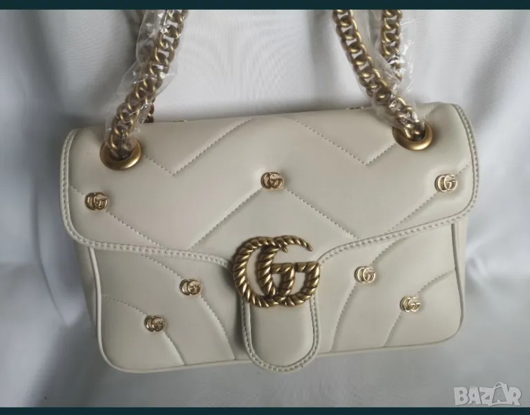 Gucci дамска чанта екрю цвят, снимка 1