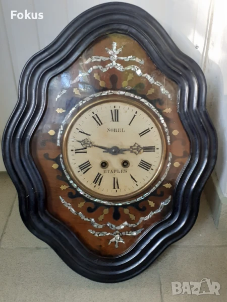 Прекрасен антикварен стенен часовник с интарзии от седеф, снимка 1