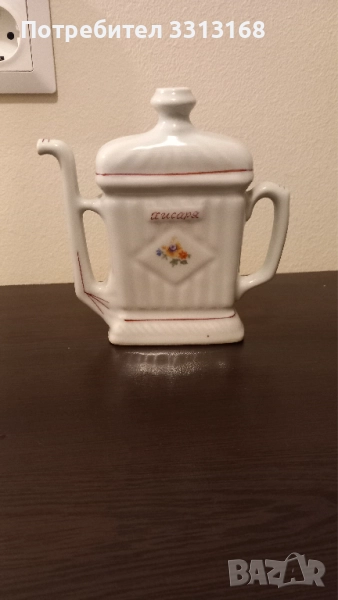 Порцеланова каничка бърдуче, снимка 1