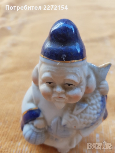 Порцеланова статуетка фигурка монах, снимка 1