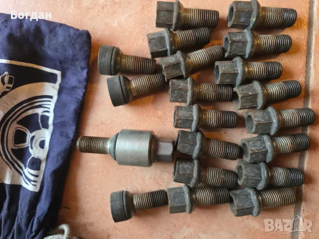 Пълен Комплект болтове Audi VW Seat Scoda със секретни болтове , снимка 4 - Аксесоари и консумативи - 50238852