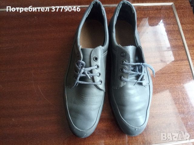 Мъжки обувки кожени от социализма , снимка 2 - Ежедневни обувки - 46403931