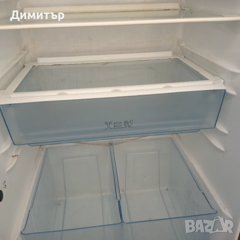 Хладилник с фризер Electrolux на части рафт чекмедже , снимка 5 - Хладилници - 52961232