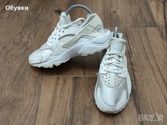 Маратонки Nike Huarache, снимка 3 - Маратонки - 49146061