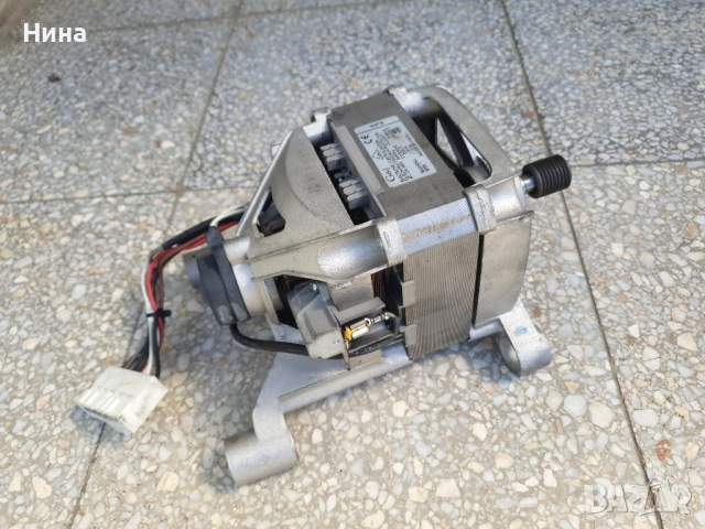 Електродвигател от пералня Candy със сушилня