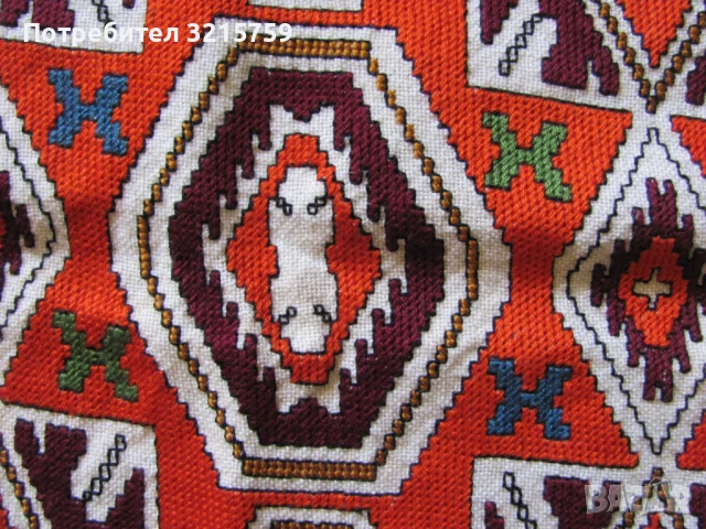 Ръчна бродерия за възглавница , фолк мотиви, снимка 3 - Антикварни и старинни предмети - 50929471