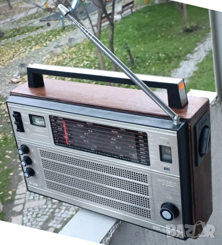 56📻✨ Върни си спомените с реставрираното SELENA B216 – 100 лв.