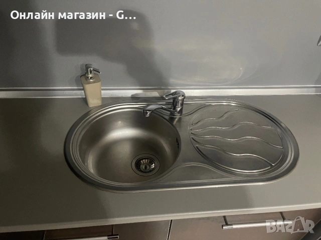 Кухненско обзавеждане 3.70 м с вградени уреди, снимка 11 - Кухни - 53637884