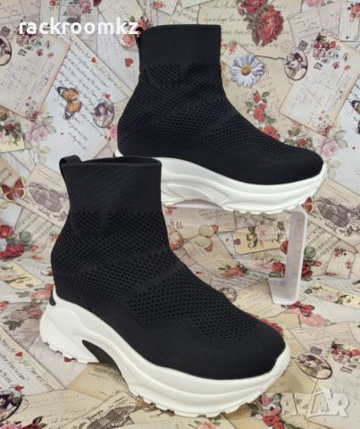 Дамски маратонки тип чорап олекотен модел , снимка 1 - Маратонки - 45145491