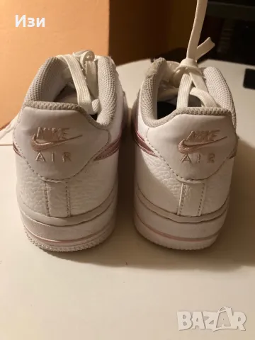 Маратонки Nike AIR FORCE 1 Дамски, Бели, 36, снимка 7 - Маратонки - 49169533