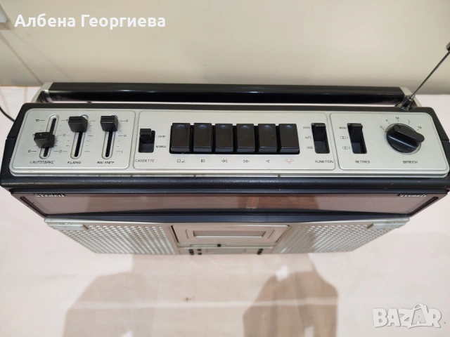 Радио касетофон UNIVERSUM, снимка 7 - Радиокасетофони, транзистори - 53398447