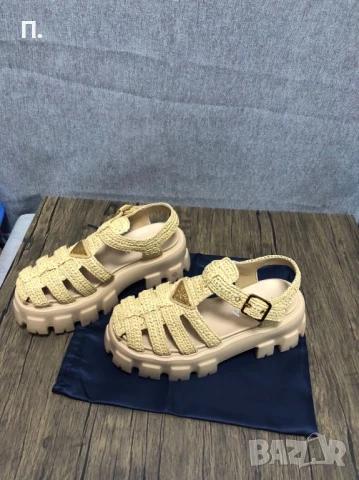 Prada сандали 37 номер , снимка 3 - Сандали - 50939573