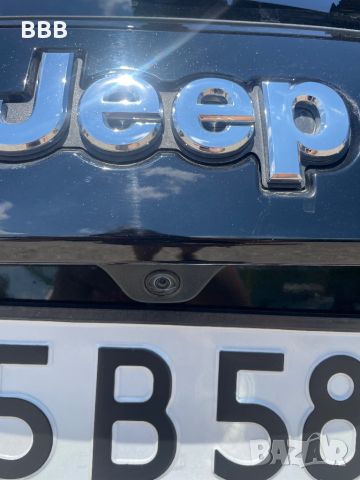 Jeep Grand Cherokee Laredo V6 3.6, снимка 6 - Автомобили и джипове - 46241672