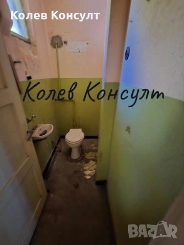 Продавам двуетажна къща в Димитровград , снимка 7 - Къщи - 50451412