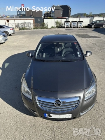 Продавам Опел Инсигния 2009 газ бензин турбо