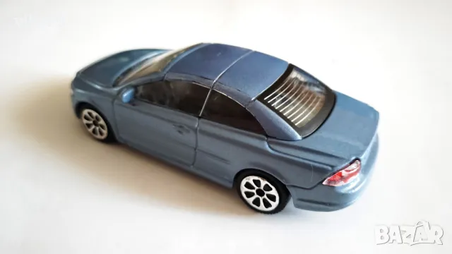 Bburago Volvo C70 Coupe - 1:43, снимка 2 - Колекции - 47633805