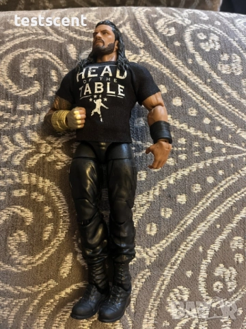 Екшън фигура WWE Roman Reigns Роман Рейнс ELITE SERIES Bloodline mattel figure елит, снимка 2 - Колекции - 48384867