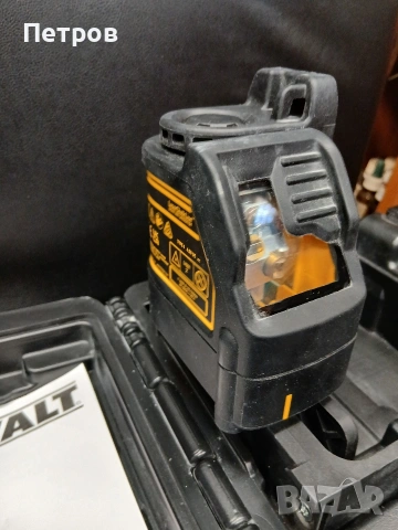 Зелен линеен лазерен нивелир DEWALT DW088CG, снимка 6 - Други инструменти - 53428234