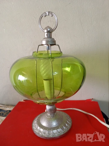 Настолна лампа в стил арт деко 