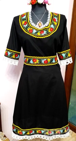 Рокли с фолклорни мотиви.Туники.Мъжки ризи. Изработка по индивидуални размери без оскъпяване, снимка 2 - Рокли - 21927807