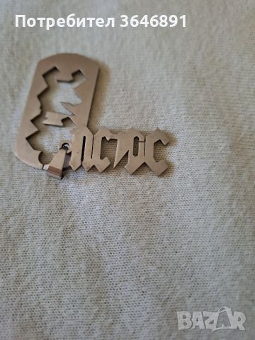 Медальон AC DC, снимка 1 - Колиета, медальони, синджири - 46287712