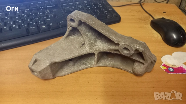 Конзола/лапа двигател за Голф 4,бора,Ауди А3,Сеат Леон и Толедо,Шкода Октавия 1J0199117 Q, снимка 2 - Части - 53380520