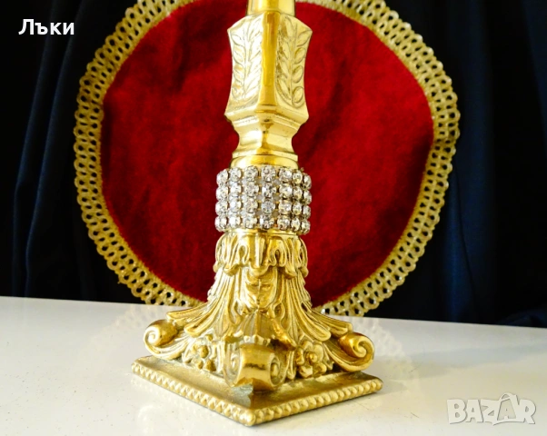 Позлатен бронзов свещник,барок,кристали. , снимка 4 - Антикварни и старинни предмети - 53990040