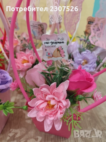 Букети, снимка 10 - Подаръци за жени - 51486934