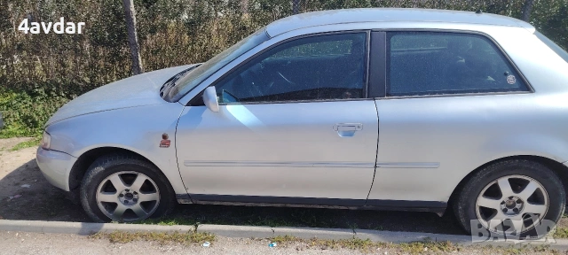 Ауди А3 1.6 1.1 коня Бебзин, снимка 5 - Автомобили и джипове - 53842815