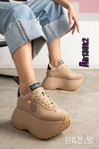 дамски маратонки versace от естествена кожа , снимка 2 - Маратонки - 51459330