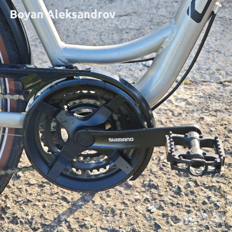 Градски трекинг велосипед 28" Cross Area 460мм, снимка 5 - Велосипеди - 53401044