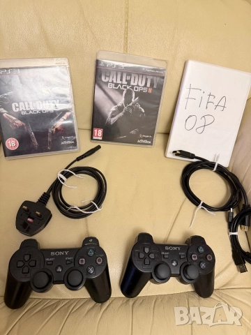 Playstation 3 с два джойстика и три игри, снимка 2 - PlayStation конзоли - 52941568