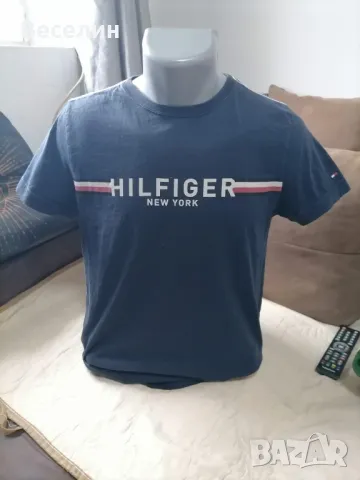 Тениска  Tommy Hilfiger S, снимка 1 - Тениски - 47405849