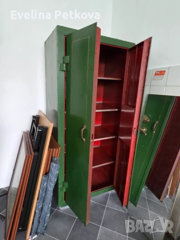 Масивен стар сейф/каса, снимка 2 - Антикварни и старинни предмети - 54279074