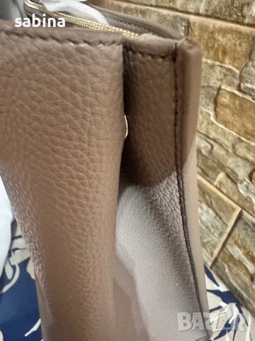 Чанти нови Furla Sofia/Фурла с дръжки за рамо, голям размер, снимка 3 - Чанти - 54230318