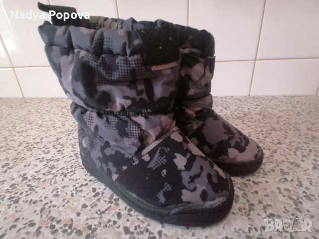 Детски Апрески Адидас 24 номер, снимка 2 - Детски боти и ботуши - 52271893